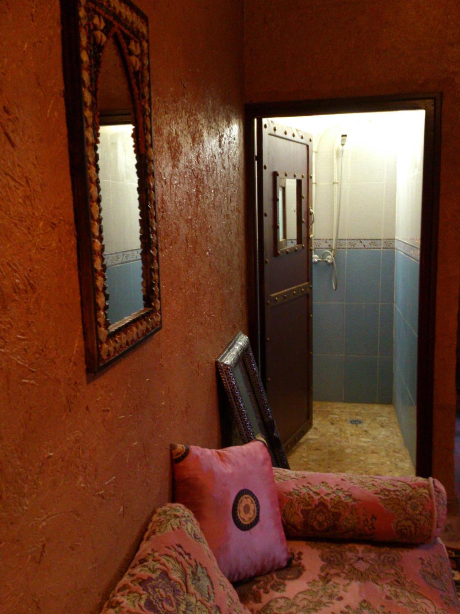 Tarmguist Bed and Breakfast Aït Boukha Rum bild